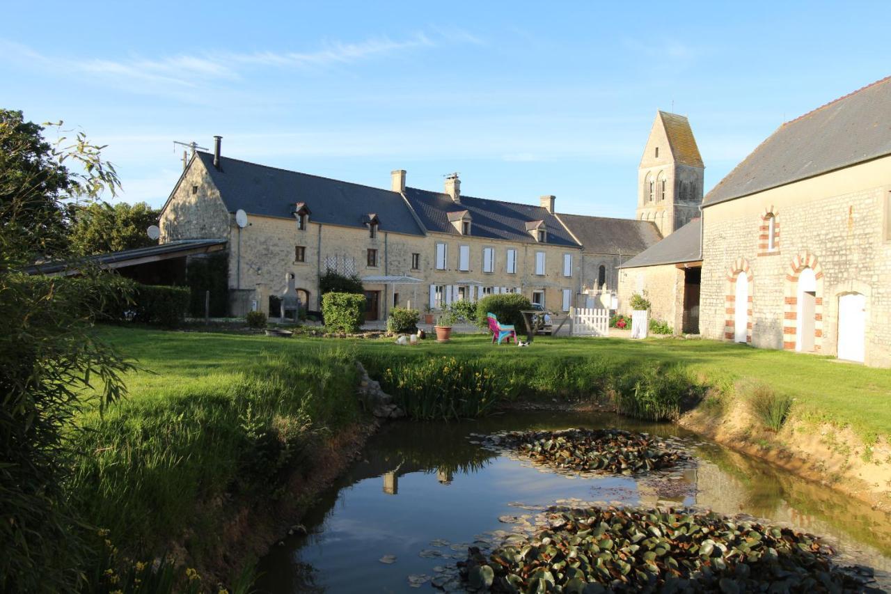 La Ferme Aux Chats Formigny Bagian luar foto