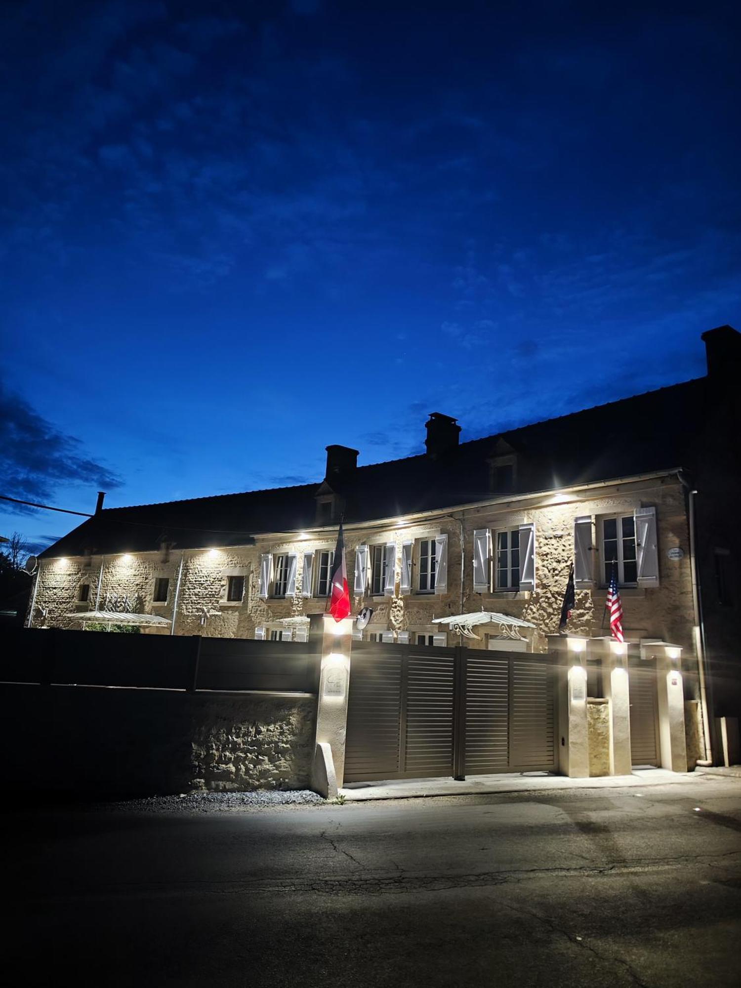 La Ferme Aux Chats Formigny Bagian luar foto